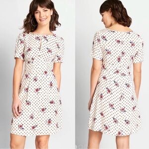 ModCloth The Keyhole Story Cream Floral Print Mini Short Sleeve Dress Size 12